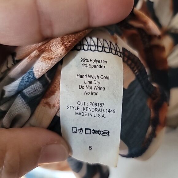 Honeyme Oversized Womens Dress Midi Pockets Floral Size Small Ruffle Sleeves NWT - Picture 7 of 11